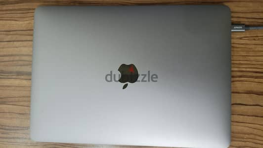 MacBook pro 2016-touchpad-4 USB- c