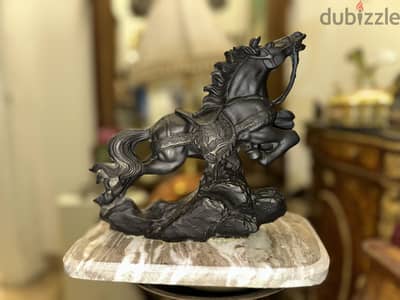 Horse statue - تمثال حصان