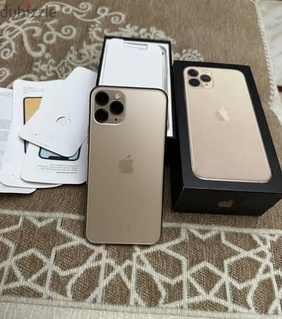 iphone 11 pro  64 Giga  حالته كسر زيرو مفهوش عيوب نهاءي