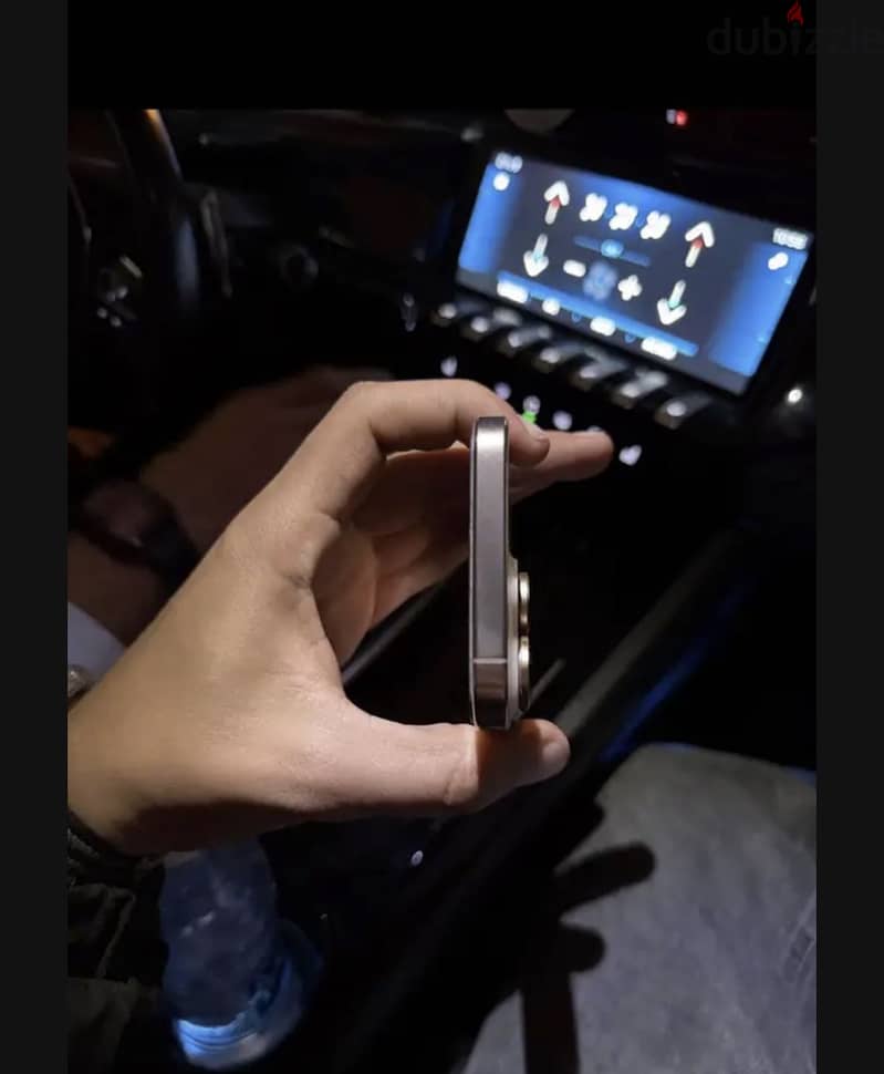 iPhone 16 pro max 1