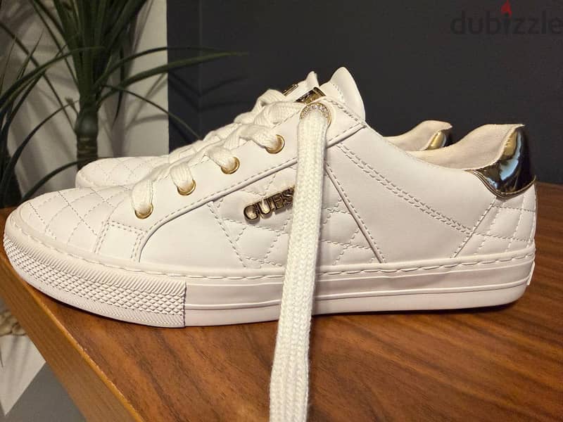 Original Guess white sneakers size 9 5