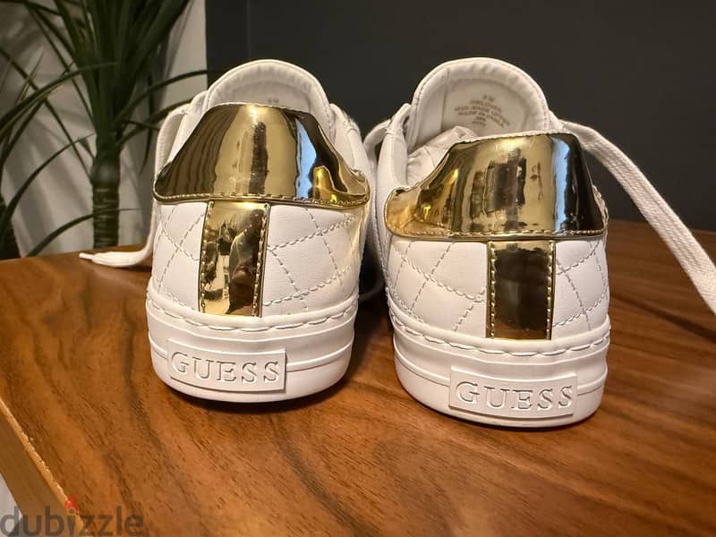 Original Guess white sneakers size 9 6