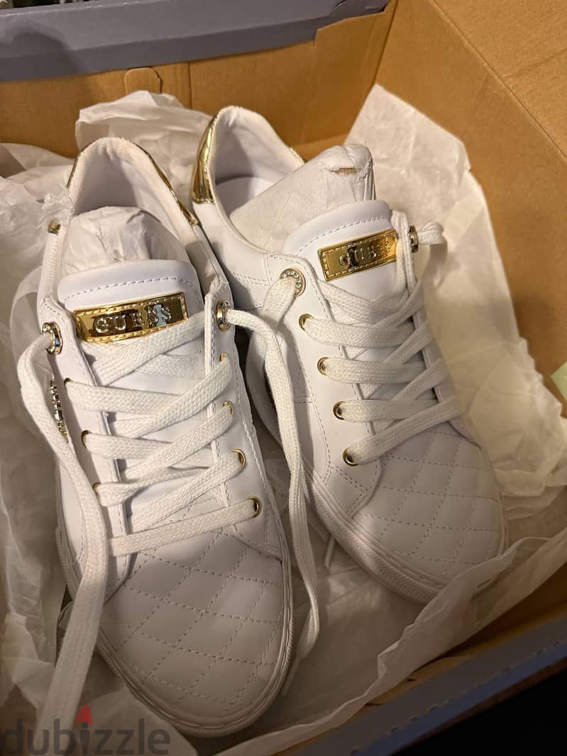 Original Guess white sneakers size 9 10