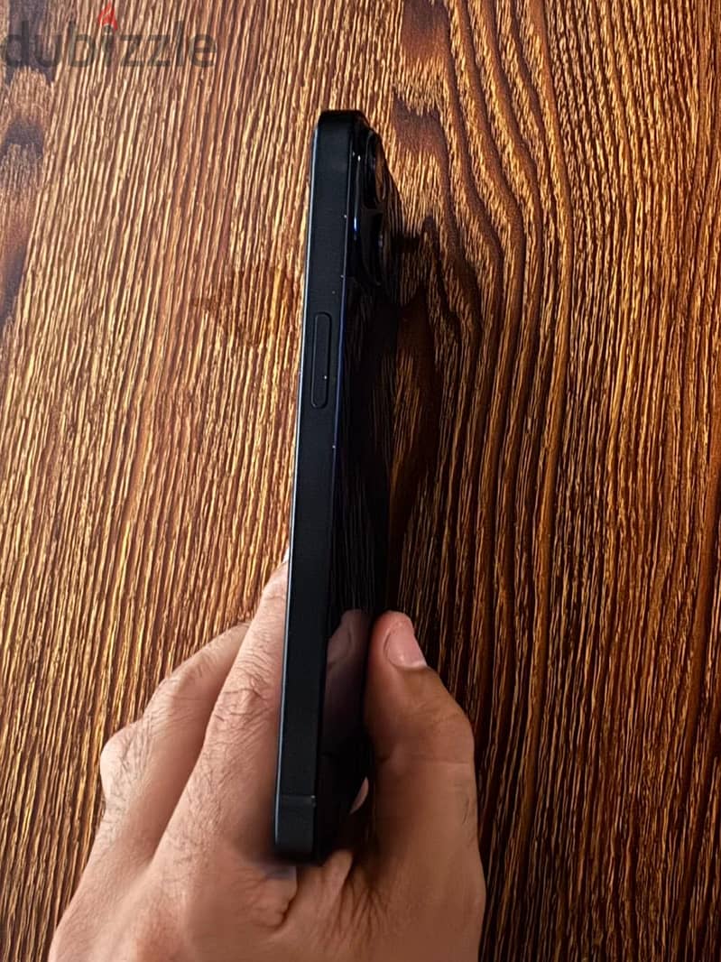 Apple - iPhone 14 2