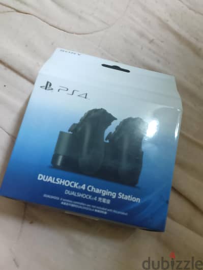 شاحن ادرعه سونيps4 و اسطوانات ps4