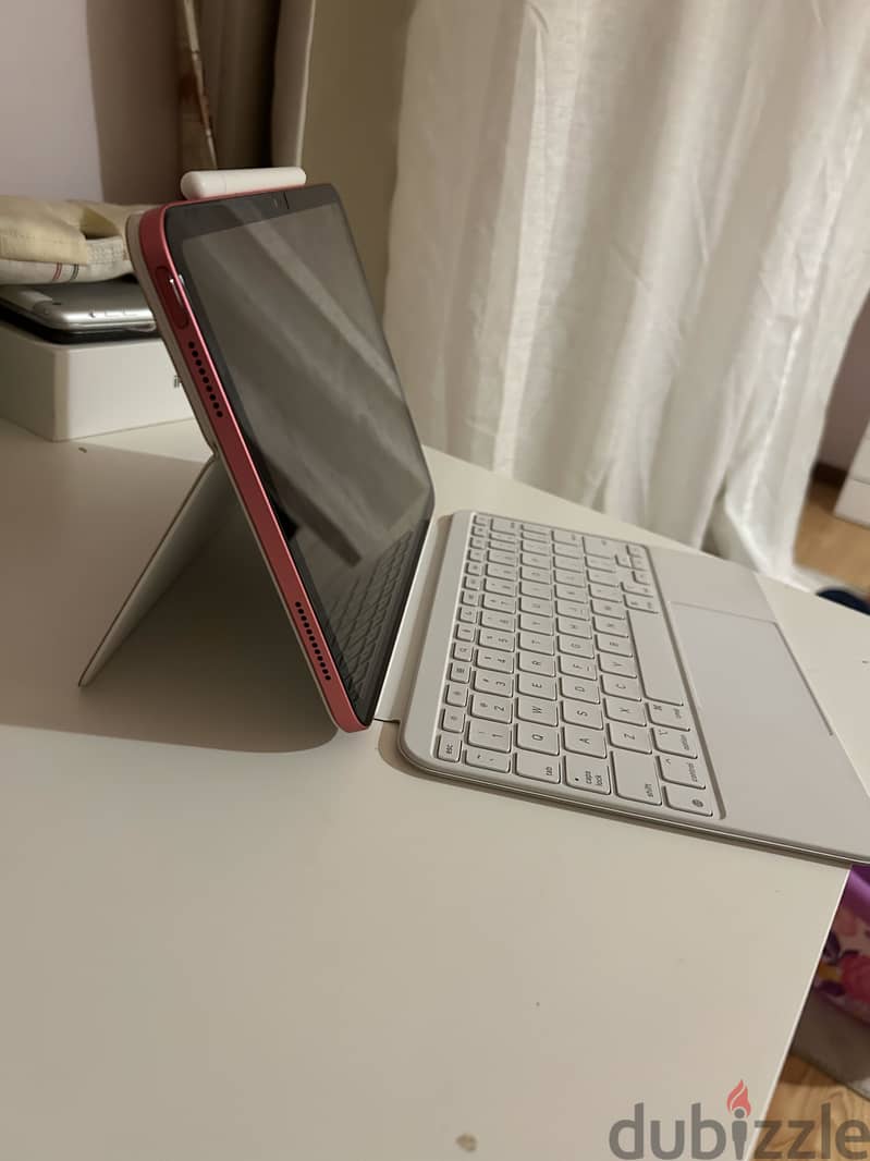 Ipad A16 magic folio keyboard 2