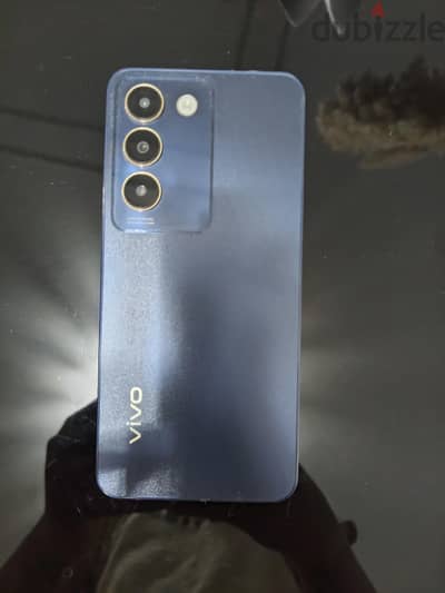 Vivo V30