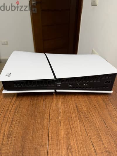 Sony PS5 Slim Disc Edition 1TB قمة في النظافة