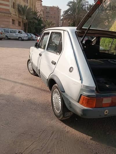 فيات 127 1983