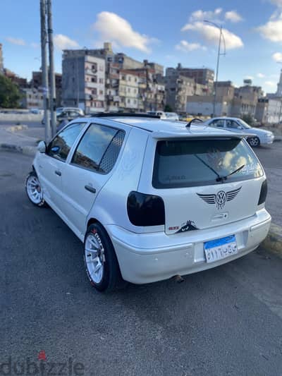 فولكسفاغن بولو 2001