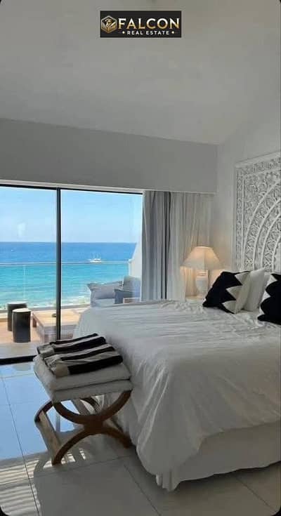 شاليه صف اول بفيو ساحر تشطيبVIP بأفضل سعر شاليه للبيع في الساحل الشمالي راس الحكمه في كيو باي Qbay north coast raselhekma بجوار مارينا العلمين Marina