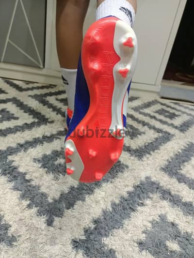 جزمه كوره adidas predator مقاس 39و1/3