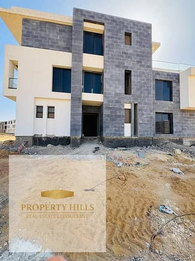 Last chance to own a townhouse at the lowest price on the market, ready for immediate occupancy.