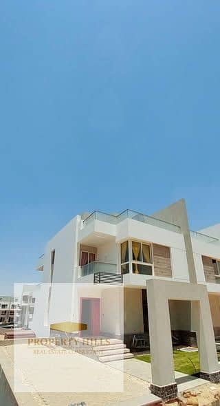 With a huge discount, you can live in a stunning twin house for sale, ready for immediate occupancy and fully finished.