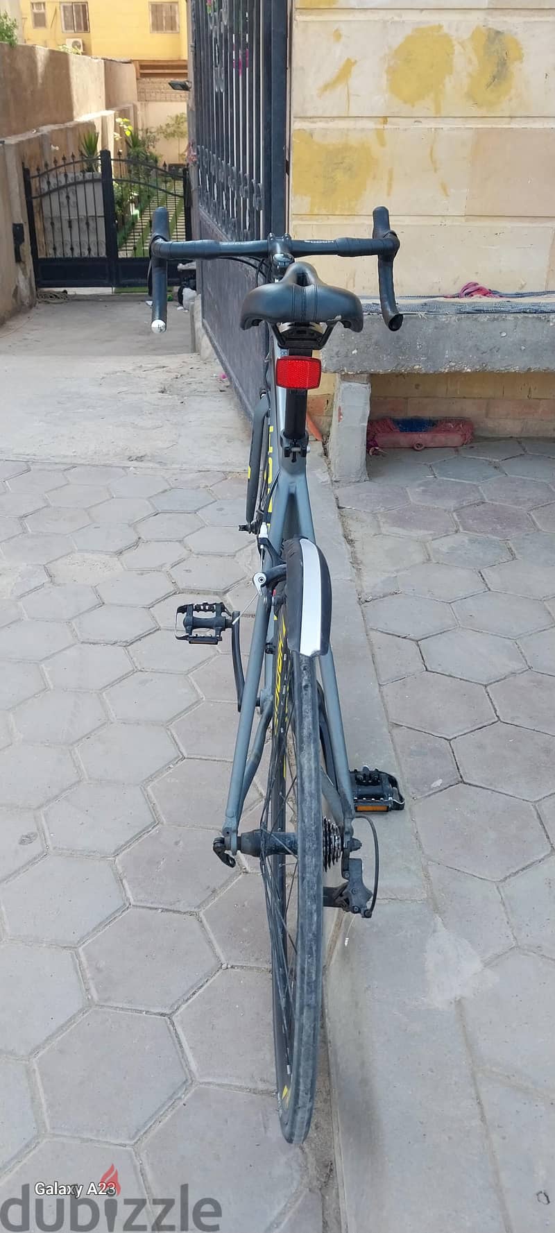 hador r800 3