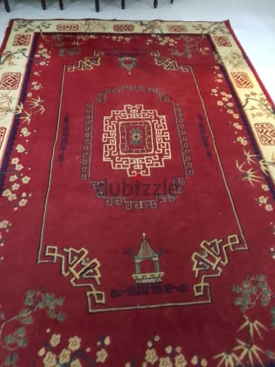 سجاده صوف  مترين في تلاته تقيله ومحمله حاله ممتازه جدا استعمال بسيط