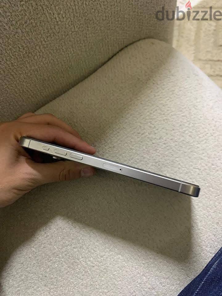 iPhone 15 pro max 1