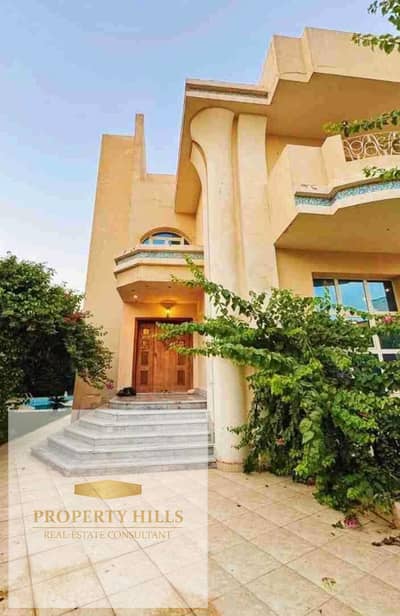 اخر فيلا استاندالون 595م VIP للبيع في ريفيرا هايتس المستثمرين الجنوبية بجوار الجامعه الامريكيه جاهزه للسكن