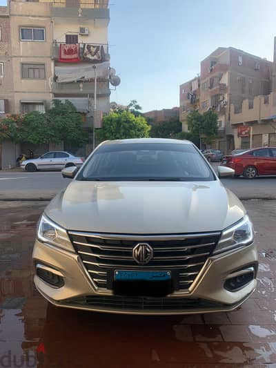 سيارة للبيع  ام جي 5  //  MG5