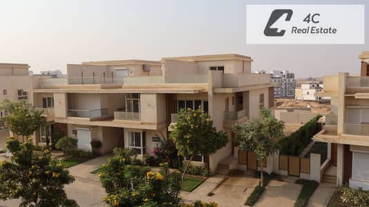توينهاوس كورنر فيلا 318 م في مرحلة garden in phase جاهز علي السكن في Club park بكومباند ماونتن فيو اي سيتي التجمع الخامس القاهرة الجديدة