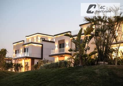 Middle townhouse villa for sale 225m in Azzar 2 5th Settlement New Cairo 3 bedrooms prime location with open view lowest down payment in the market