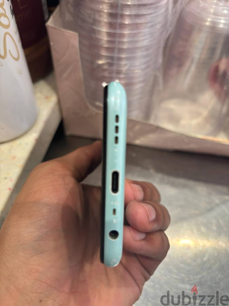 OPPO A52 3