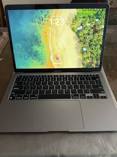 MacBook Air M1 (2020)