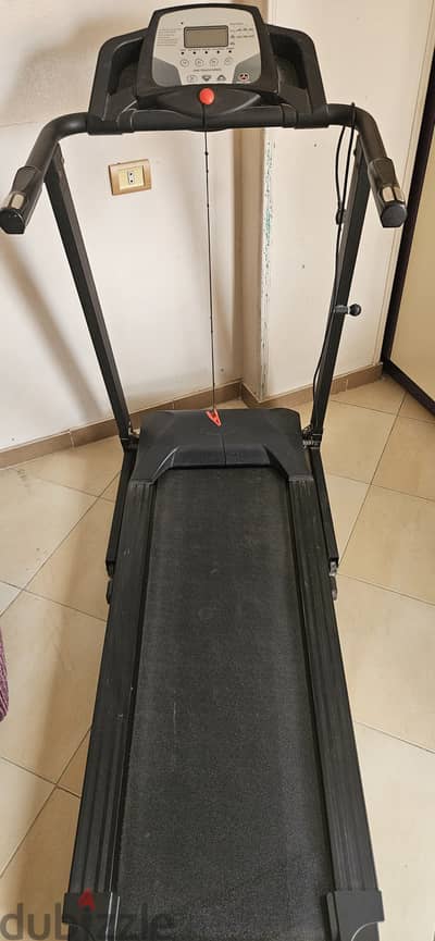 ST 500 treadmill, very light use, safety, heart rate sensor