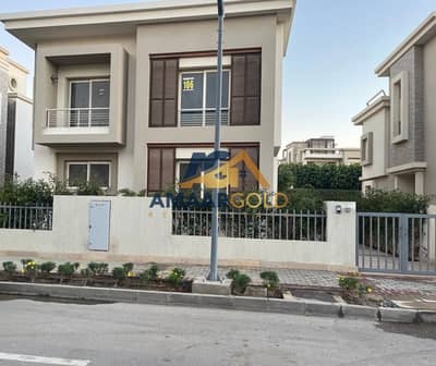 فيلا مستقلة فاخرة للإيجار في  كايرو فيستيفال سيتي في القاهرة الجديدة  أرقى مستويات السكن