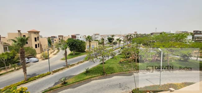 استلام فوري فيلا مستقله 5غرف للبيع في كمبوند جولف اكستينشن بالم هيلز Golf Extension Palm Hills ذا كراون 6 اكتوبر الجيزه