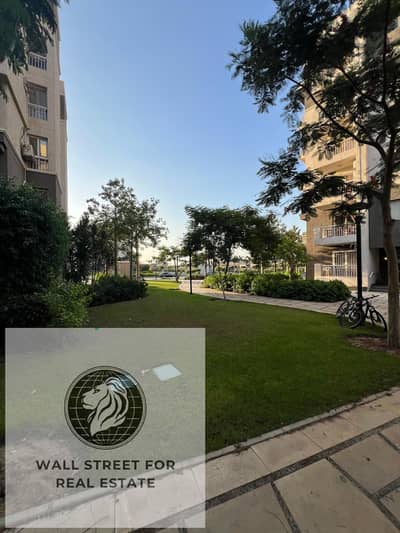 apartment 150m with garden 65m for sale in madinaty B10 ready to move