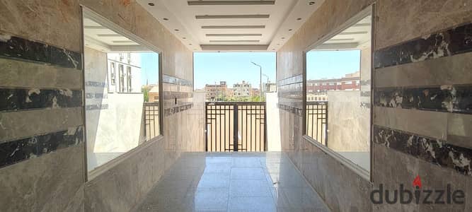 لوكيشن صعب يتكرر… أرضي مرتفع 190م بجوار المدرسة البريطانية والممشى السياحي في قلب الشيخ زايد