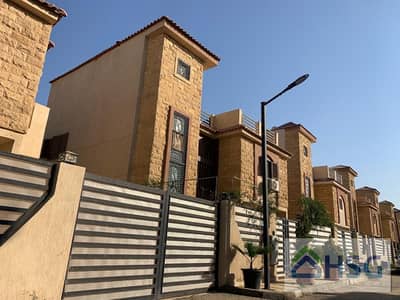 فيلا 325 متر بدون تشطيب فى الحزام الاخضر اكتوبر