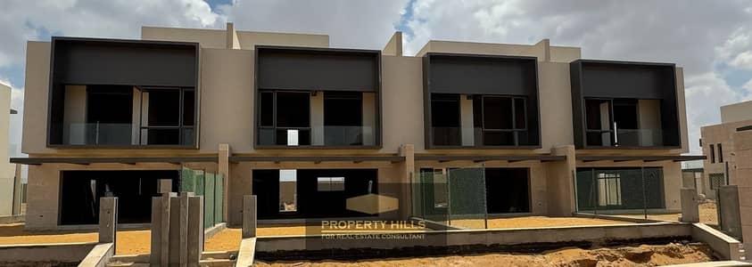 Townhouse for immediate sale in Karma Gates - Sheikh Zayed - next to Beverly Hills and Dahshour Link