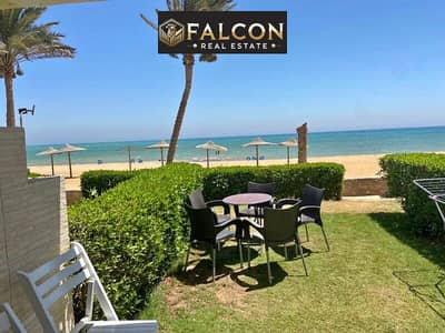 Finished beachfront villa with private swimming pool for sale in Marseille 4 Village