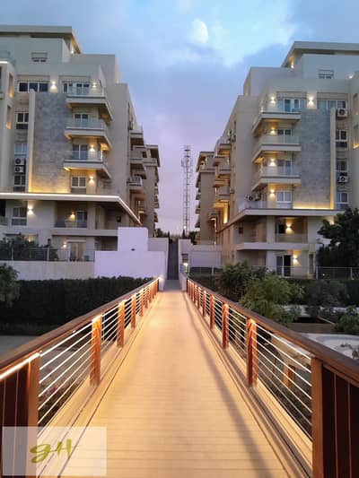 للاستلام الفوري اي فيلا 235م + 125م روف للبيع في ماونتن فيو اي سيتي القاهرة الجديدة _ Mountain View ICity New Cairo