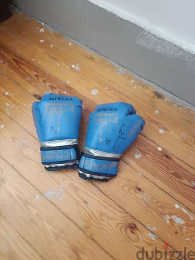 Gloves مقاس 4