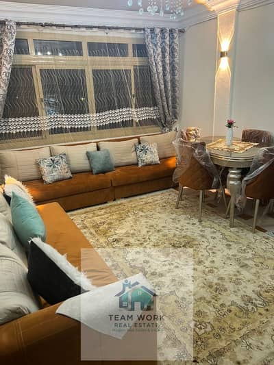 للإيجار المفروش VIP: شقة "أول سكن" بفرش مودرن جديد في الحي الأول زايد غرفتين VIP furnished apartment for rent: Brand new, modernly furnished apartme