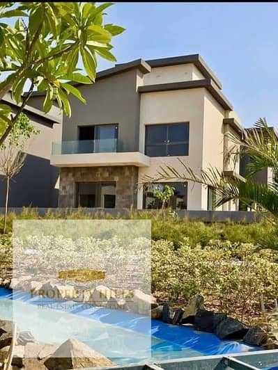 With a 2 million EGP down payment, you can own a large townhouse in the most famous compound in New Cairo, next to 90th Street.