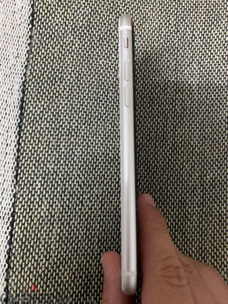 Apple - iPhone SE 2