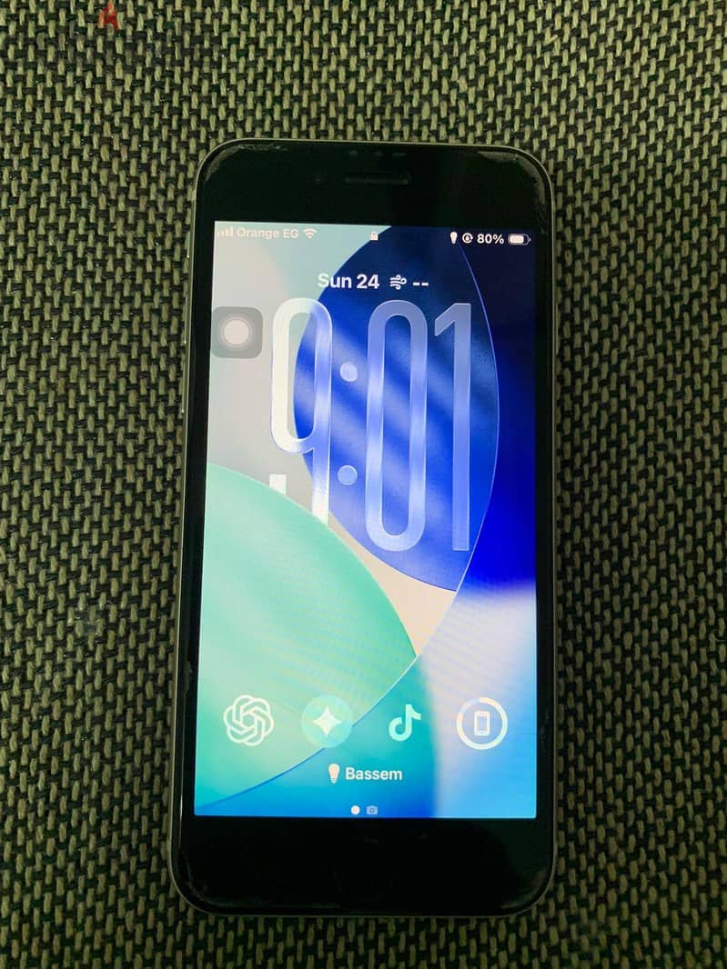 Apple - iPhone SE 3
