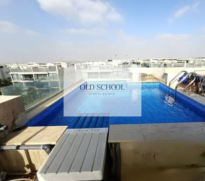 للايجار بنتهاوس مع حمام سباحة خاص جاليريا القاهرة الجديدة متشطب بالكامل مع تكييفات في جاليريا كمبوند القاهرة الجديدة
