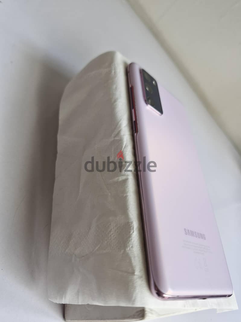 Samsung s20fe 1