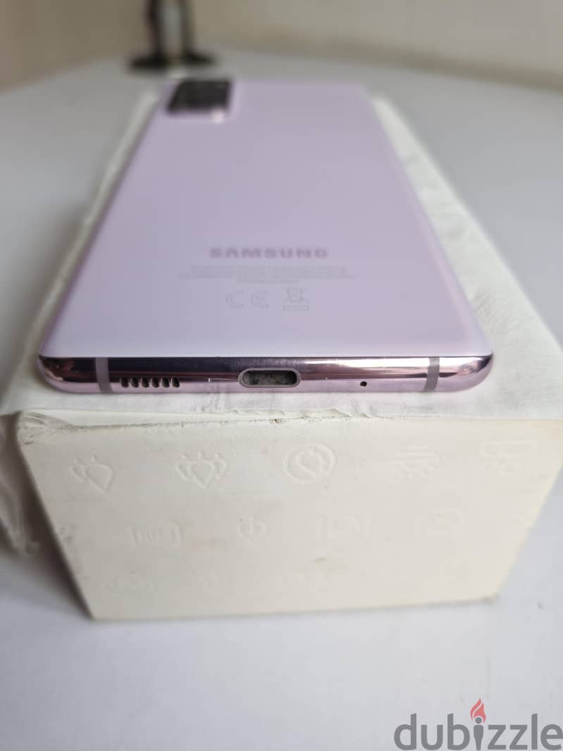 Samsung s20fe 4
