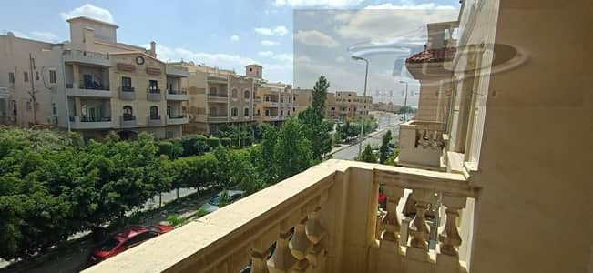 للبيع في الياسمين 7 فيلات بالقرب من نادي بتروسبورت والتسعين الشمالي