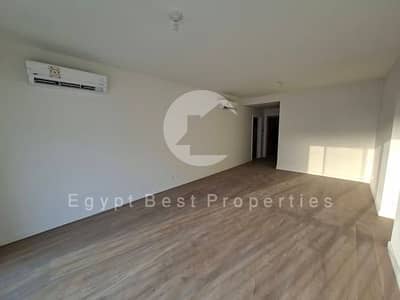 شقة فيو مفتوح على جاردن متشطب بالتكييفات للايجار في فيفث سكوير المراسم التجمع الخامس Fifth Square AlMarasem