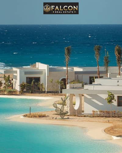 فيلا للبيع one story صف اول خطوة من البحر تشطيب vip في the med north coast بجوار Caesar Bay . Direction White . marassi . Mountain View Ras El Hikma