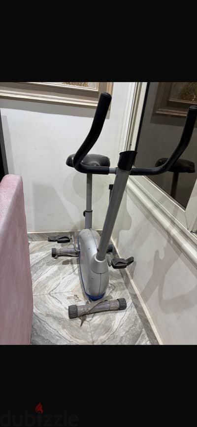 عجلة رياضية ثابتة K-Power بحالة جيدة جداً - استخدام خفيف جدا