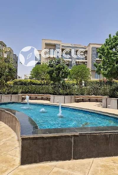 شقة ١٢٥م مفروشة بالكامل للإيجار ٢ غرفة نوم  في جاليريا مون فالي التجمع الخامس Galleria Moon Valley لوكيشن مميز