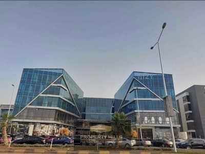 Instant receipt, furnished administrative office 35m with air conditioning in Ritzy Plaza next to Saudi and Agora Mall on Al-Shabab Street, Sheikh Zayed